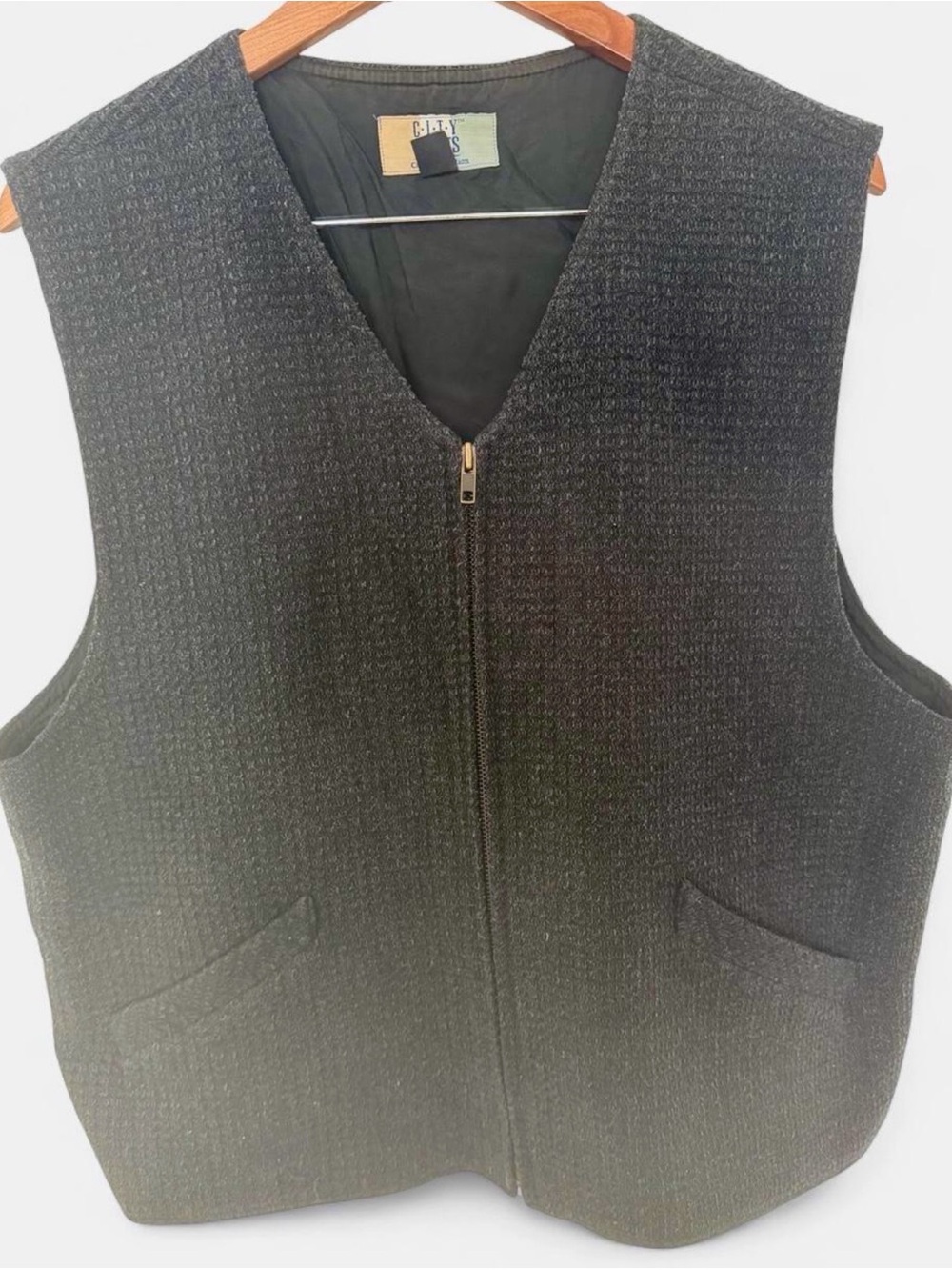 City Streets Men's Zip-Front Vest - Charcoal Gray Black